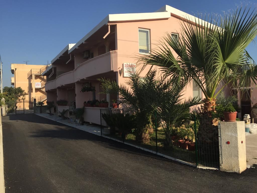 Familien Apartment Zeno Ulcinj Esterno foto